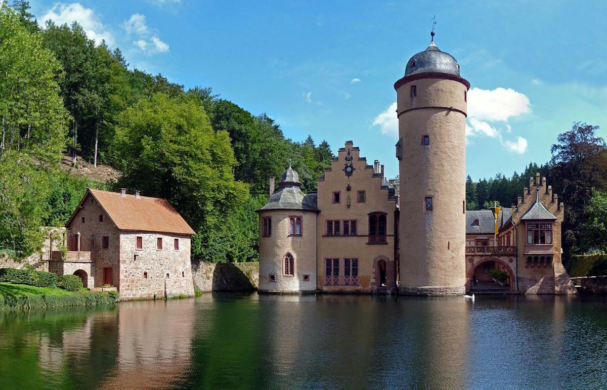 Aulbach' S Appartments Leidersbach Bagian luar foto